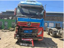 KDH 038Z MERCEDES ACTROSS