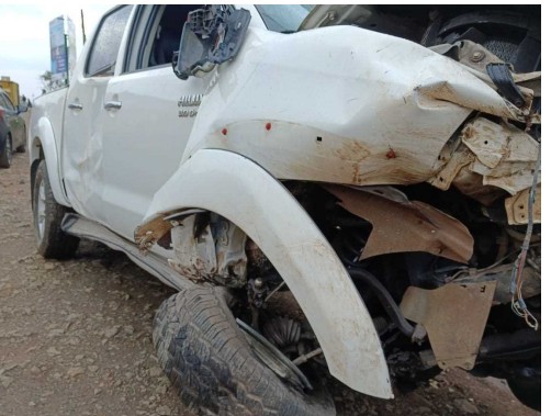 KDJ 744T TOYOTA HILUX