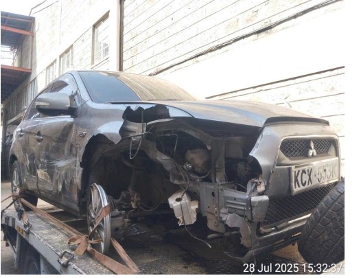 KCX 553K MITSUBISHI RVR