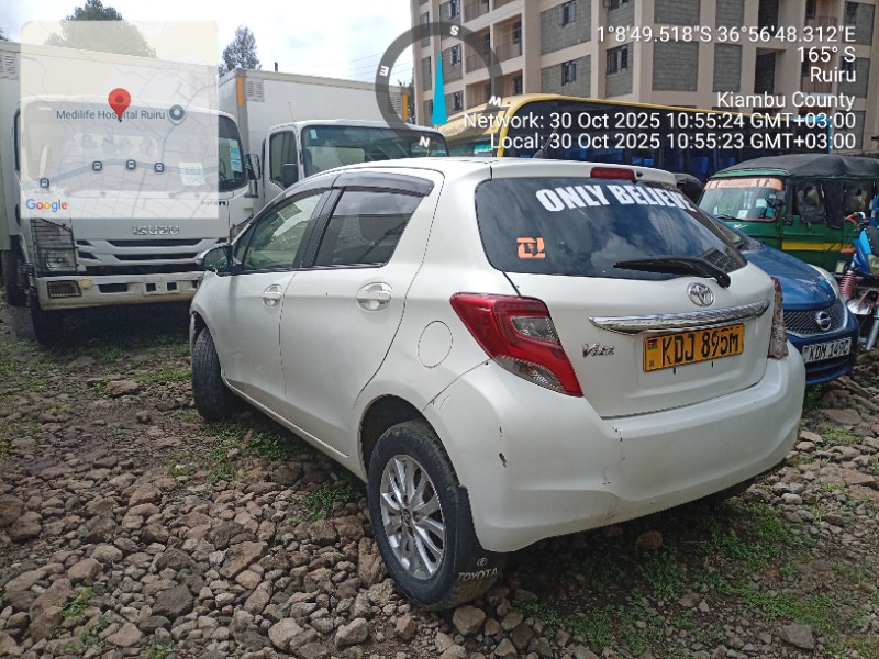 KDJ 895M TOYOTA VITZ