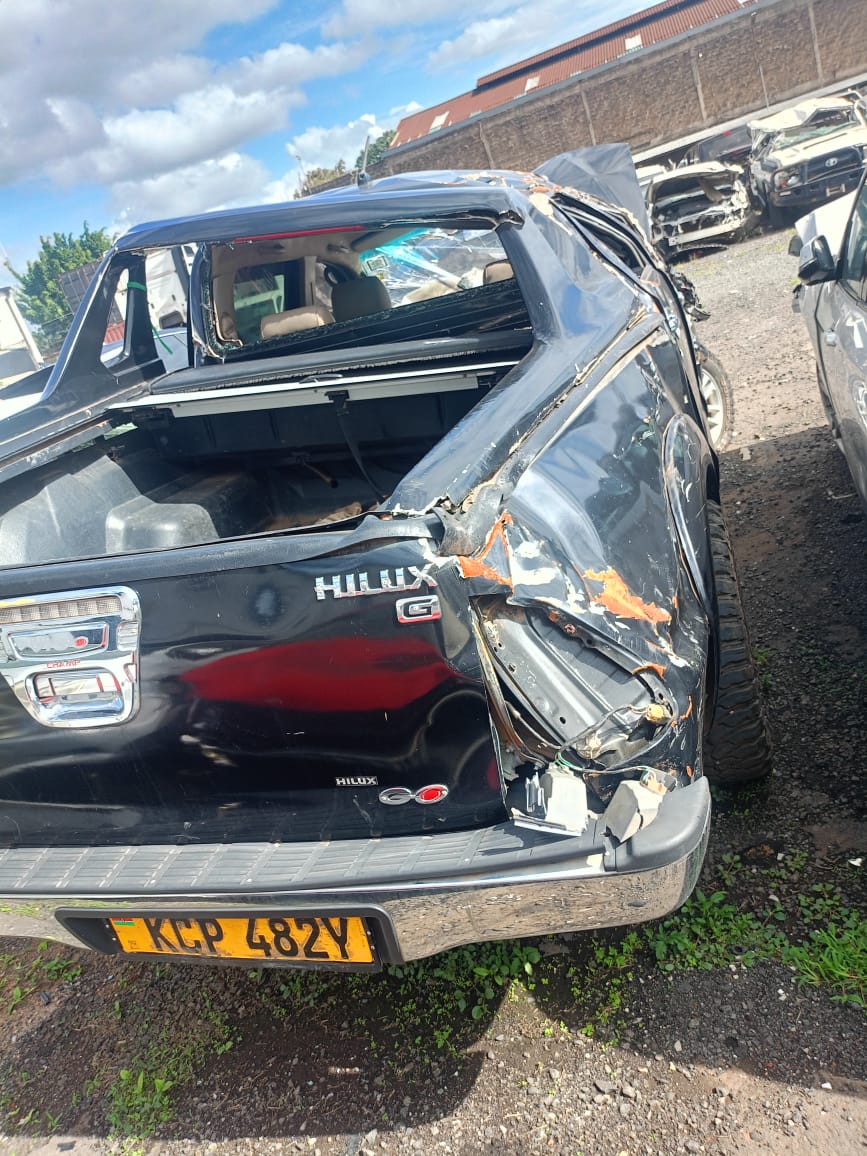 KCP 482Y TOYOTA HILUX D/CAB