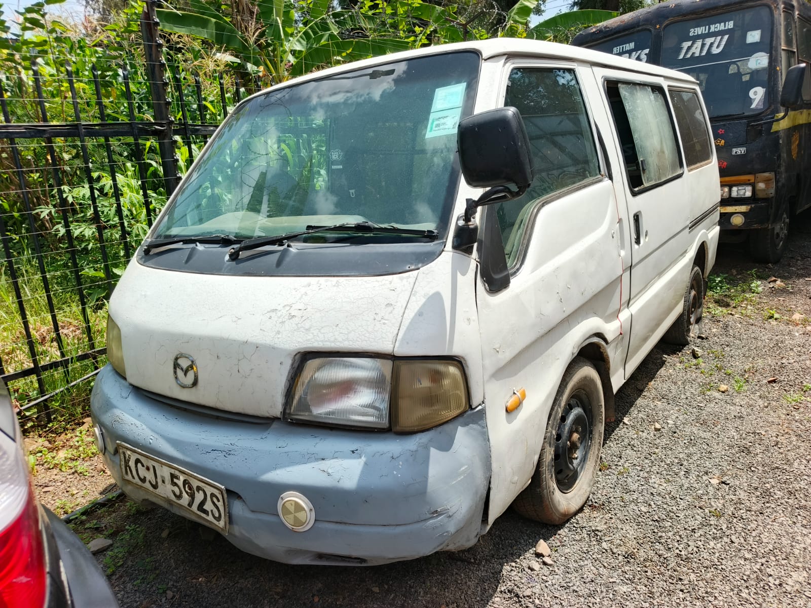 KCJ 592S MAZDA BONGO