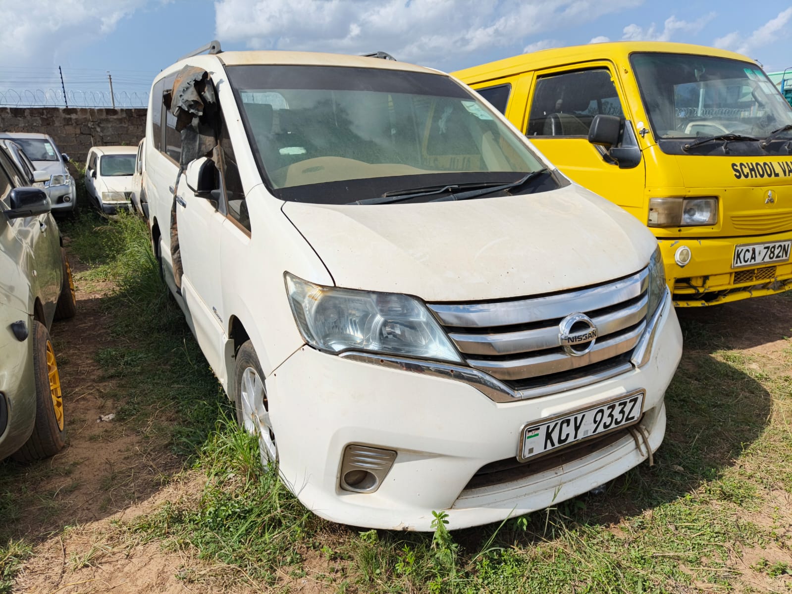 KCY 933Z NISSAN SERENA
