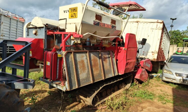 KHMA 447V FIELD KING