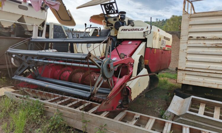KHMA 635V FM WORLD COMBINE HARVESTER 3
