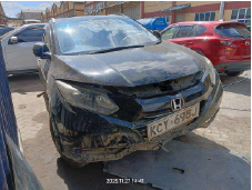 KCY 695J HONDA VEZEL