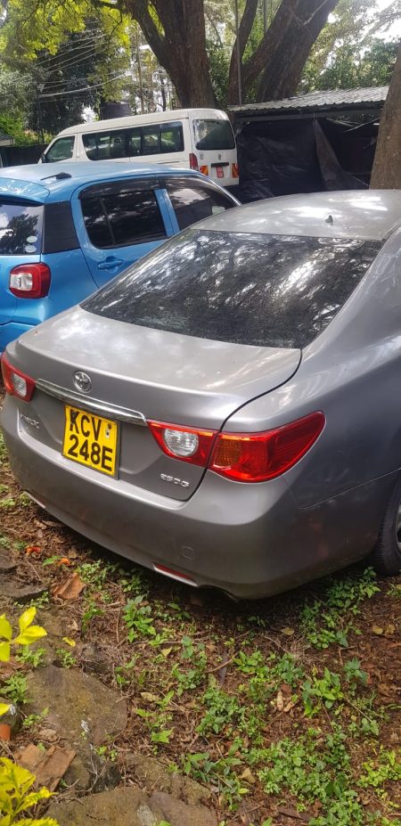 KCV 248E TOYOTA MARKX - Image 3